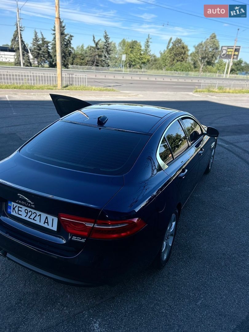 Jaguar XE 2017 VIN SAJAS4BN1HCP14469 фото оголошення 10 з 34
