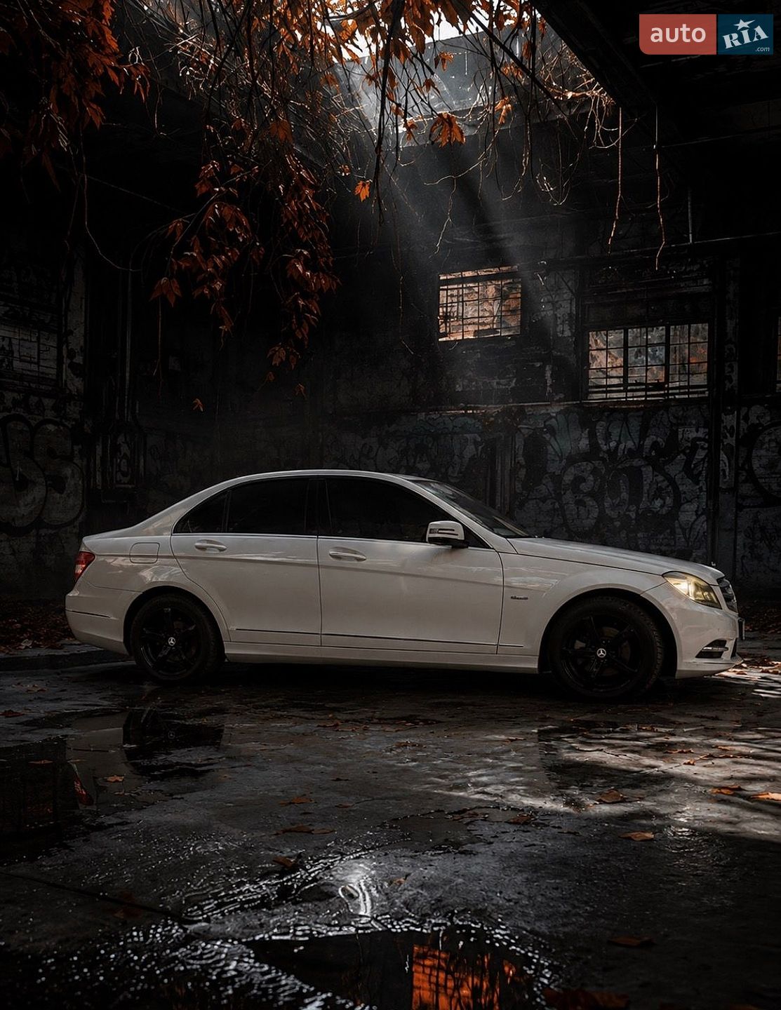Mercedes-Benz C-Class 2011 VIN WDD2040491A651153 фото оголошення 3 з 260