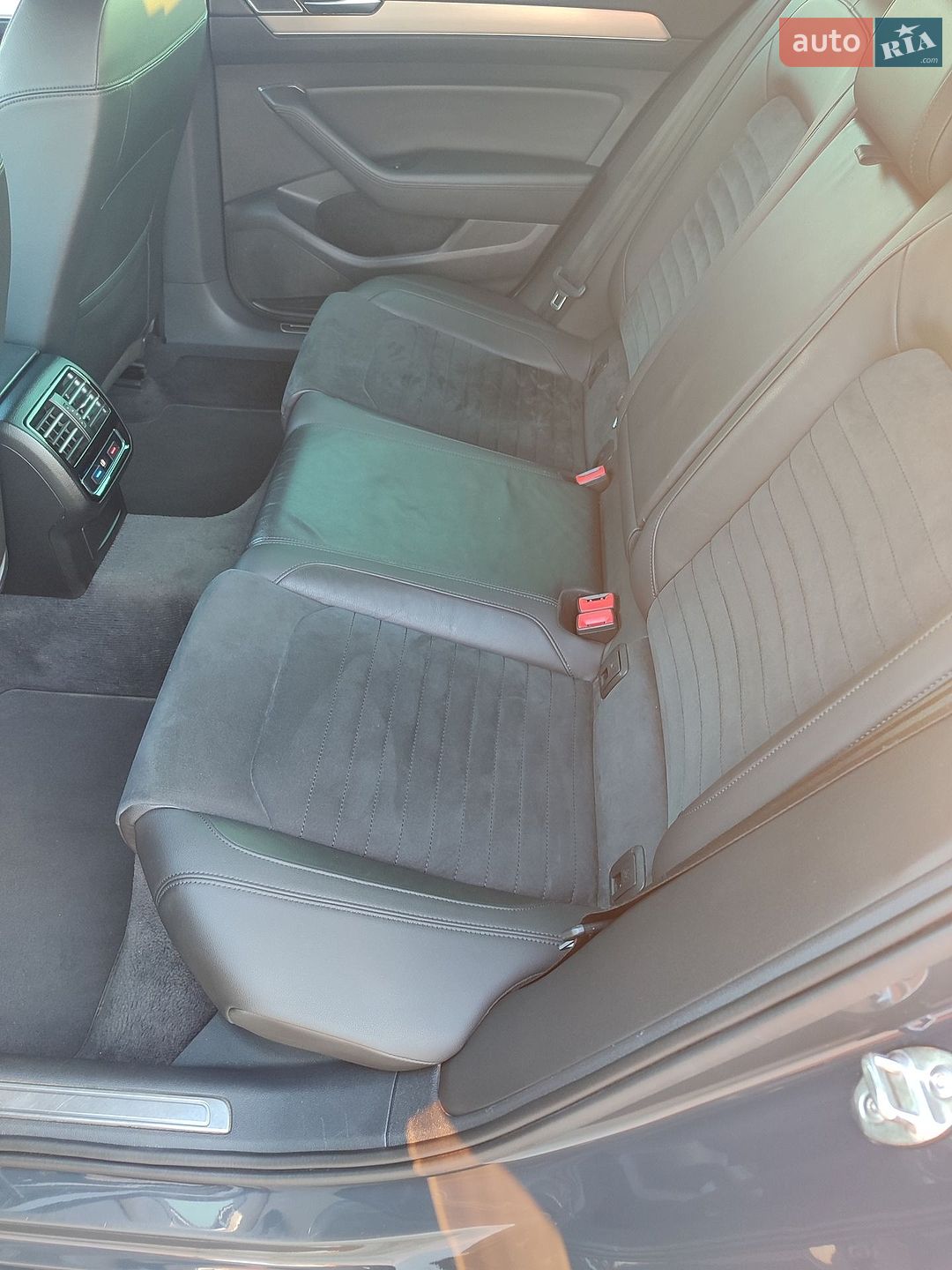 Volkswagen Passat 2017 VIN WVWZZZ3CZHE200267 фото оголошення 22 з 31