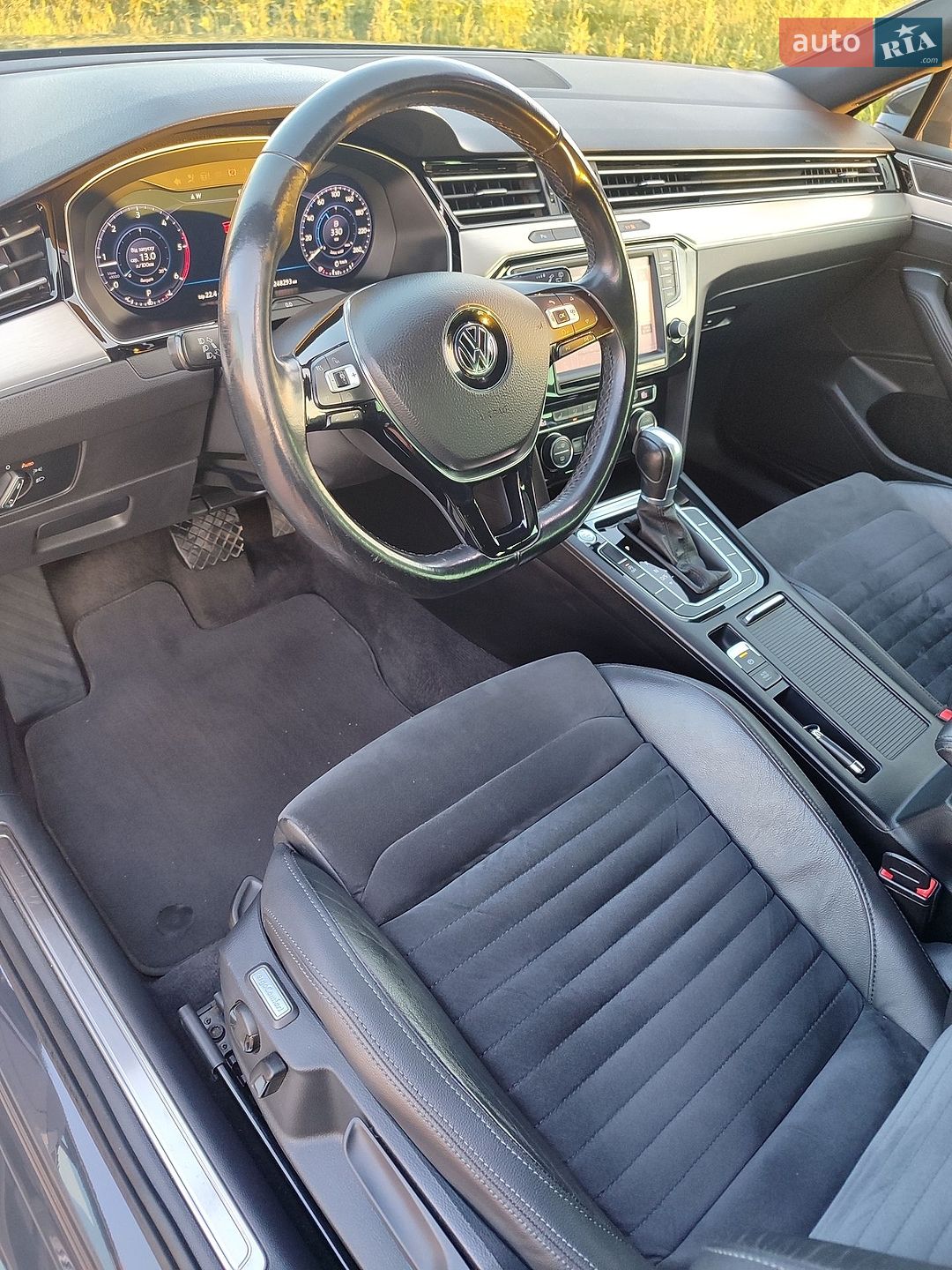 Volkswagen Passat 2017 VIN WVWZZZ3CZHE200267 фото оголошення 12 з 31