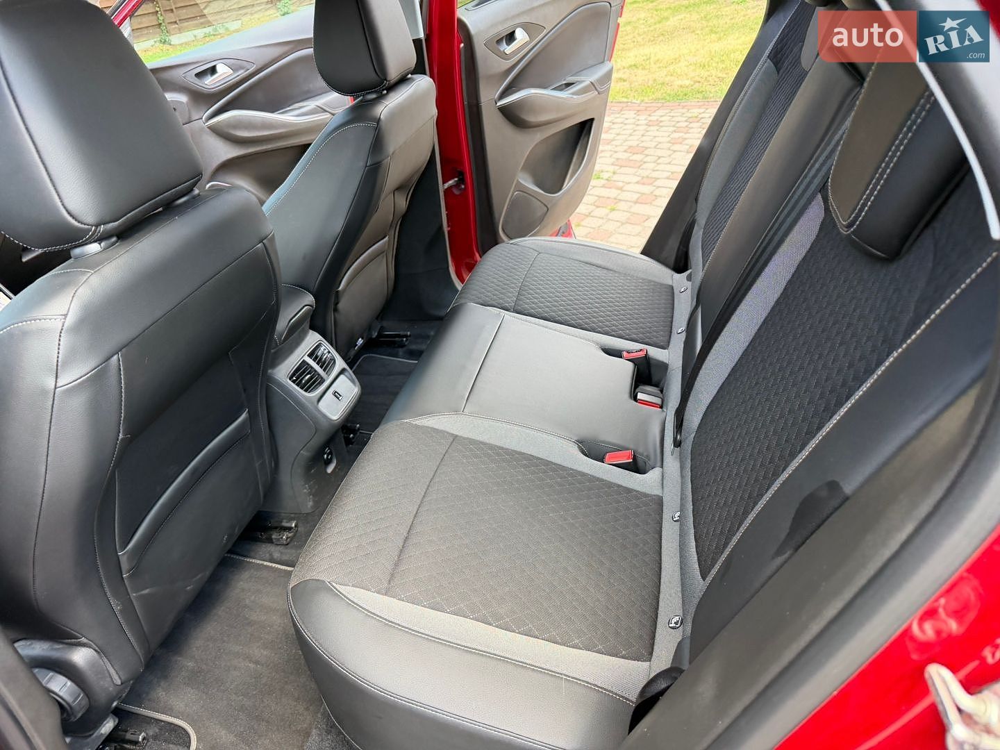 Opel Grandland X 2021 VIN W0VZ45GBXLS093348 фото оголошення 27 з 46