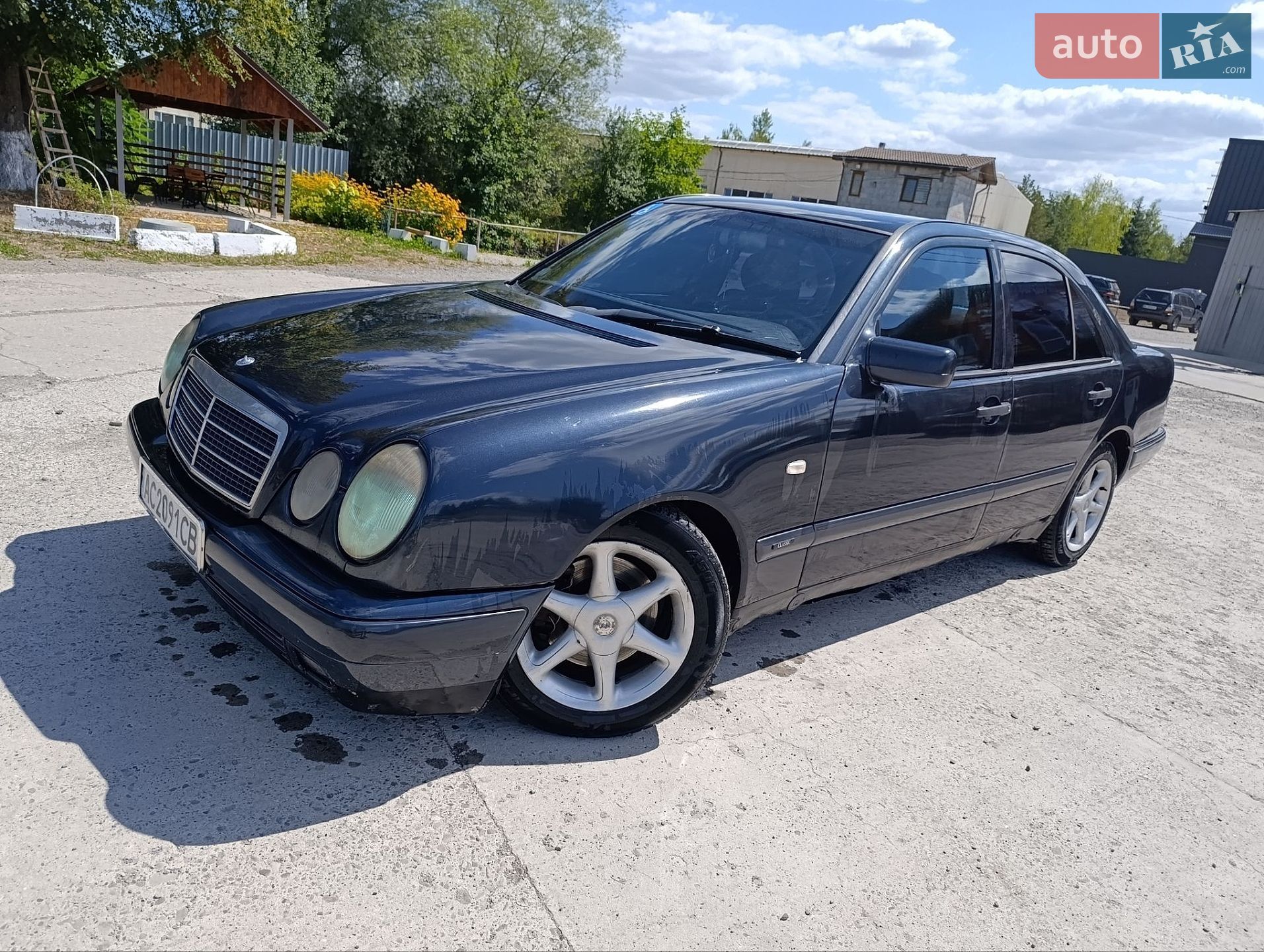 Mercedes-Benz E-Class 1998 VIN WDB1240201A905040 фото оголошення 2 з 15