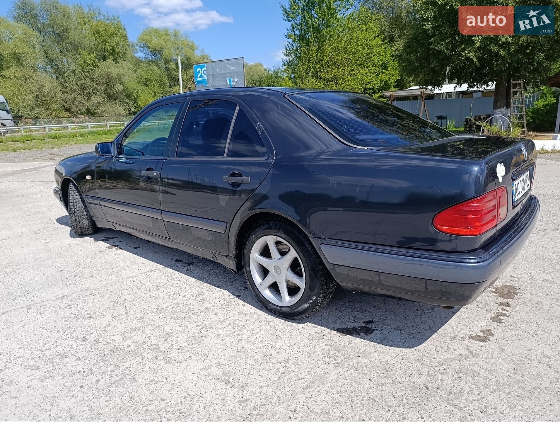 Mercedes-Benz E-Class 1998 VIN WDB1240201A905040 фото оголошення 7 з 15
