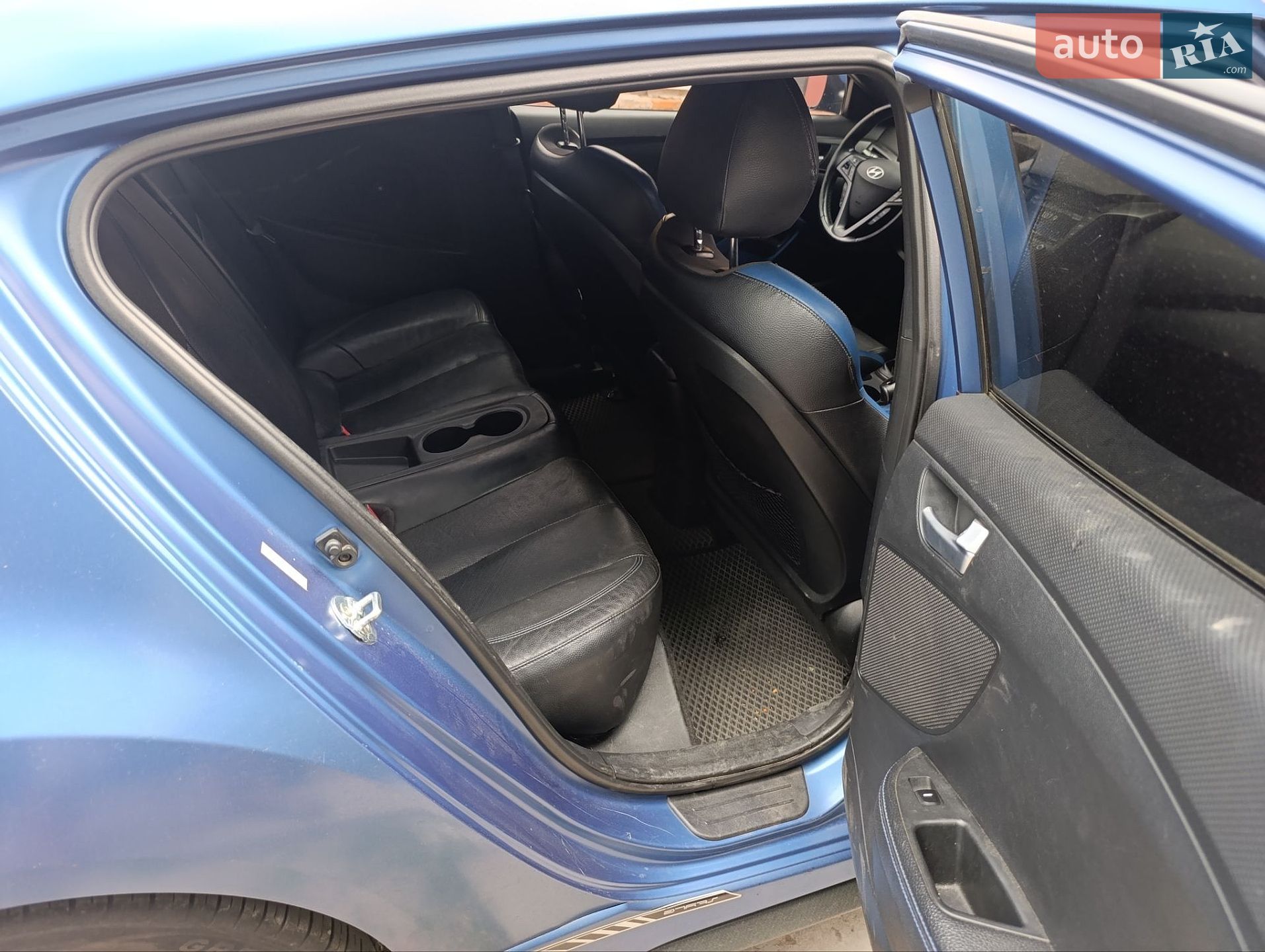 Hyundai Veloster 2015 VIN KMHTC6AE2GU255779 фото оголошення 6 з 17