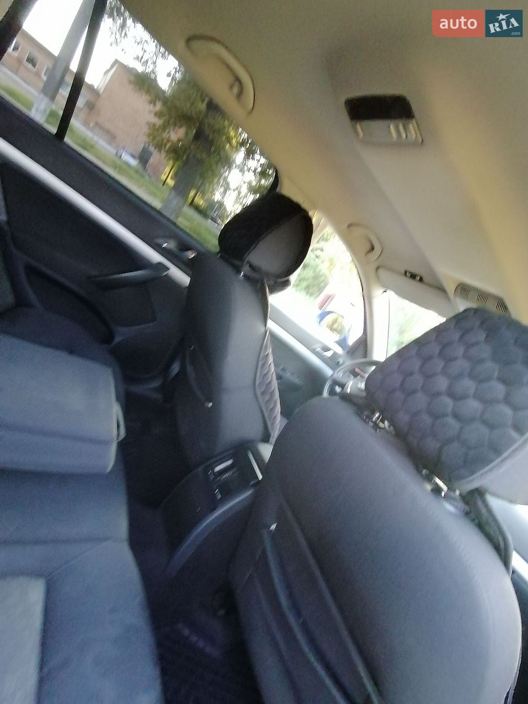 Skoda Octavia 2009 VIN TMBHE61Z298008023 фото оголошення 6 з 21