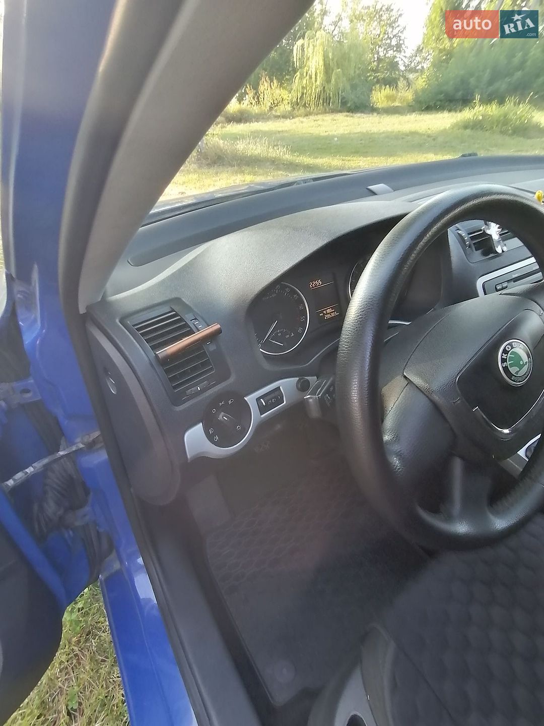 Skoda Octavia 2009 VIN TMBHE61Z298008023 фото оголошення 8 з 21