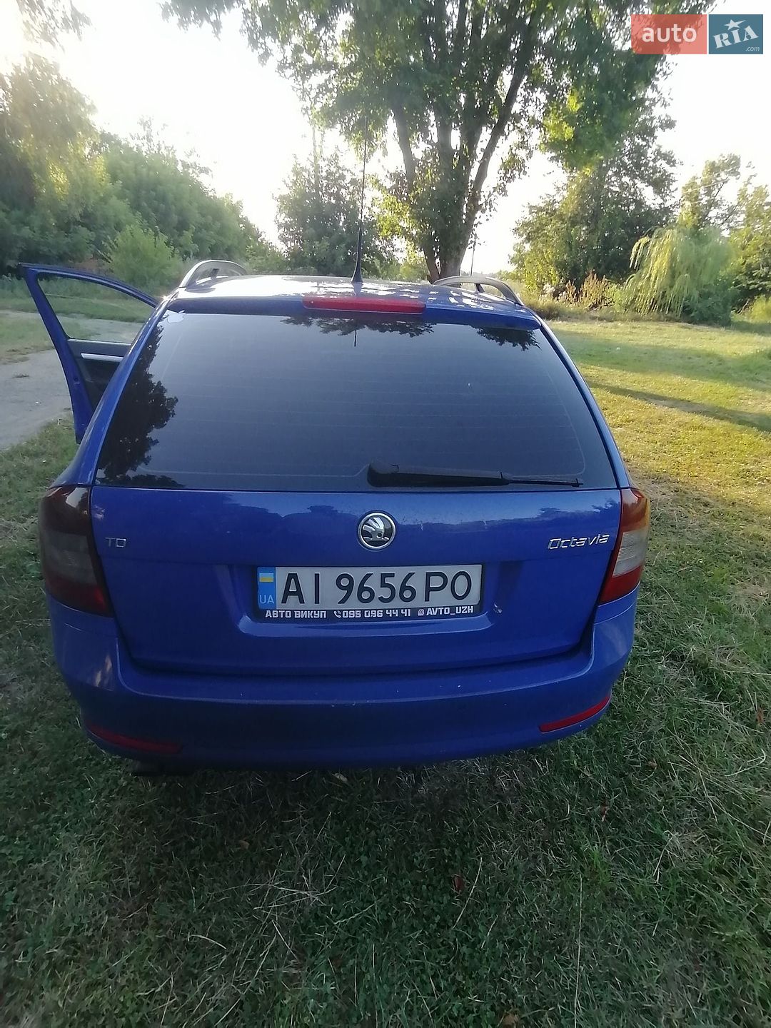 Skoda Octavia 2009 VIN TMBHE61Z298008023 фото оголошення 10 з 21