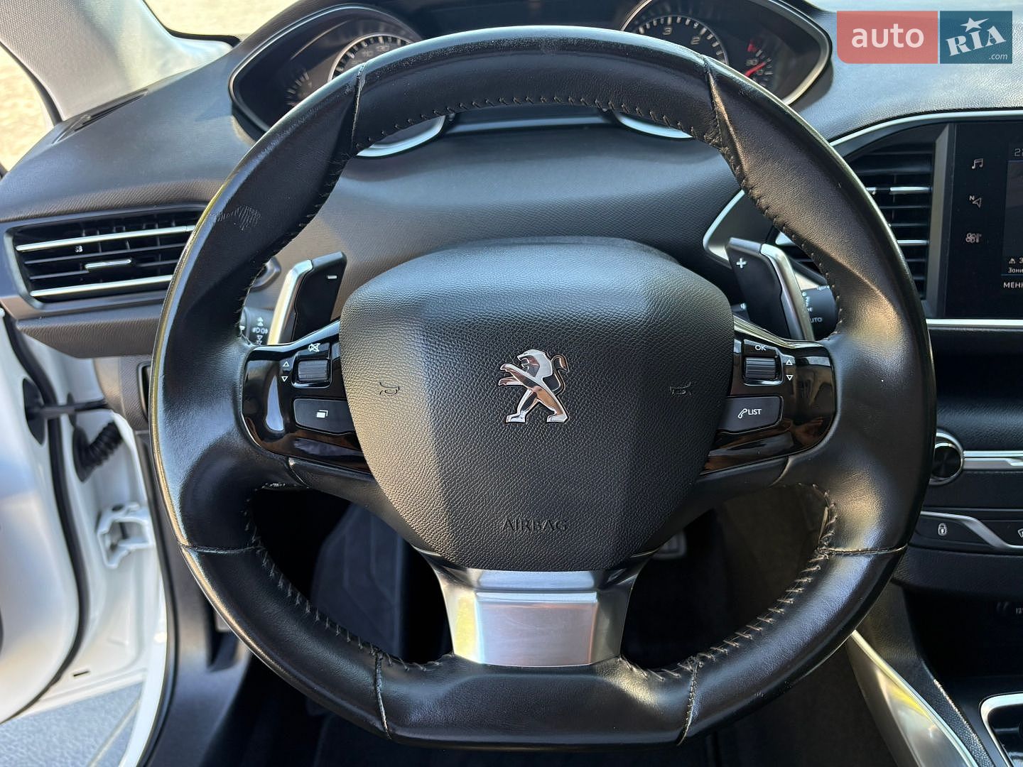 Peugeot 308 2021 VIN VF3LCYHZKMS174879 фото оголошення 46 з 99
