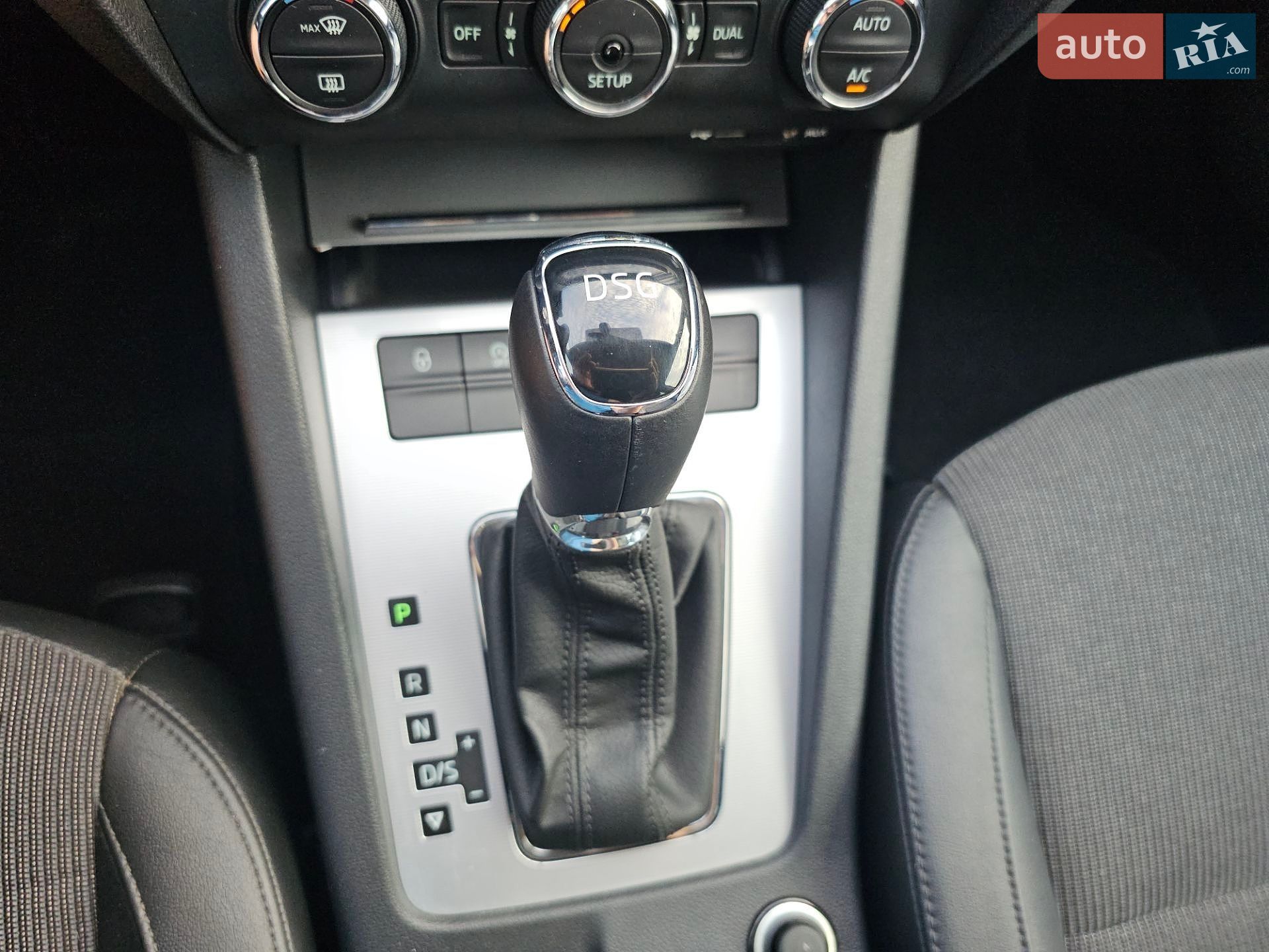 Skoda Octavia 2014 VIN TMBJJ7NE9D0033955 фото оголошення 7 з 56