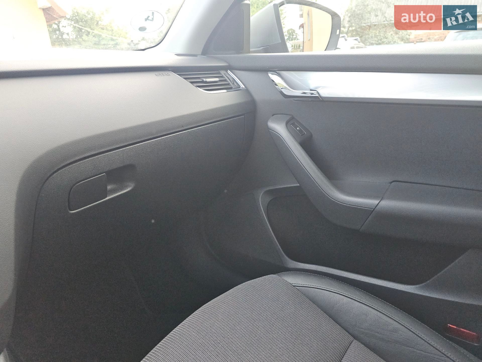 Skoda Octavia 2014 VIN TMBJJ7NE9D0033955 фото оголошення 5 з 56