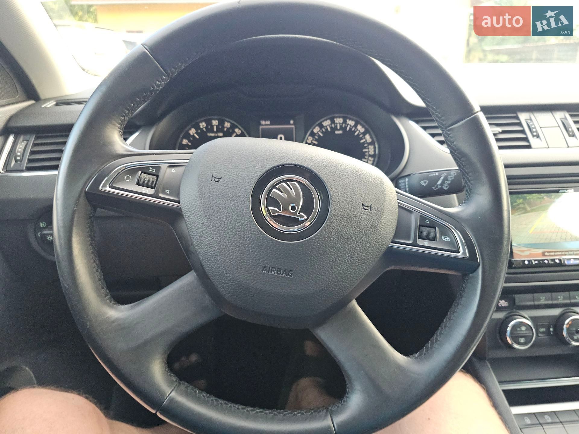 Skoda Octavia 2014 VIN TMBJJ7NE9D0033955 фото оголошення 10 з 56