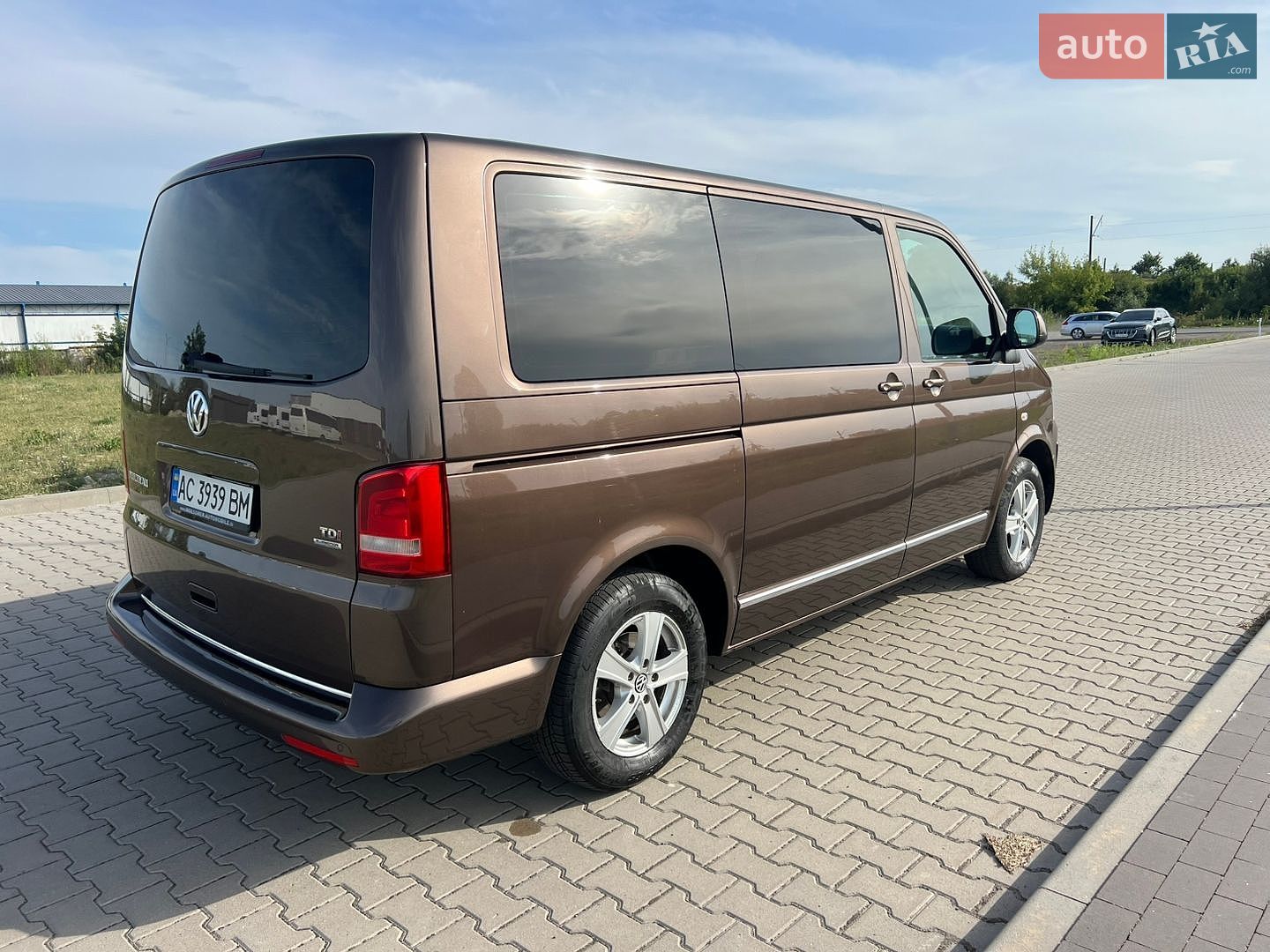 Volkswagen Multivan 2014 VIN WV2ZZZ7HZEH114226 фото оголошення 11 з 46