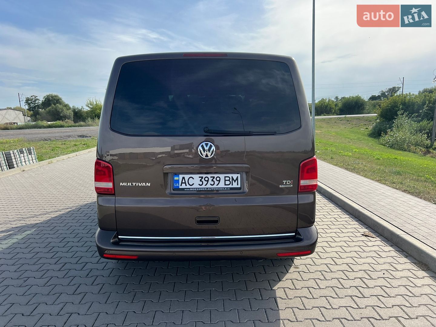 Volkswagen Multivan 2014 VIN WV2ZZZ7HZEH114226 фото оголошення 12 з 46