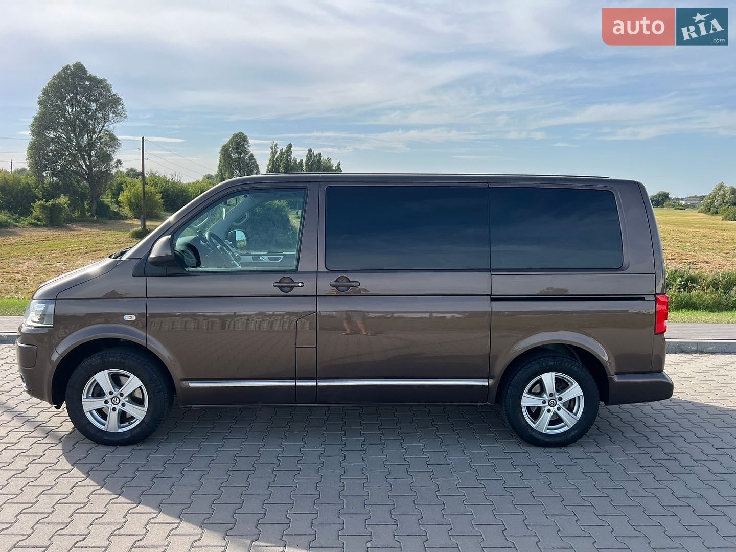 Volkswagen Multivan 2014 VIN WV2ZZZ7HZEH114226 фото оголошення 16 з 46
