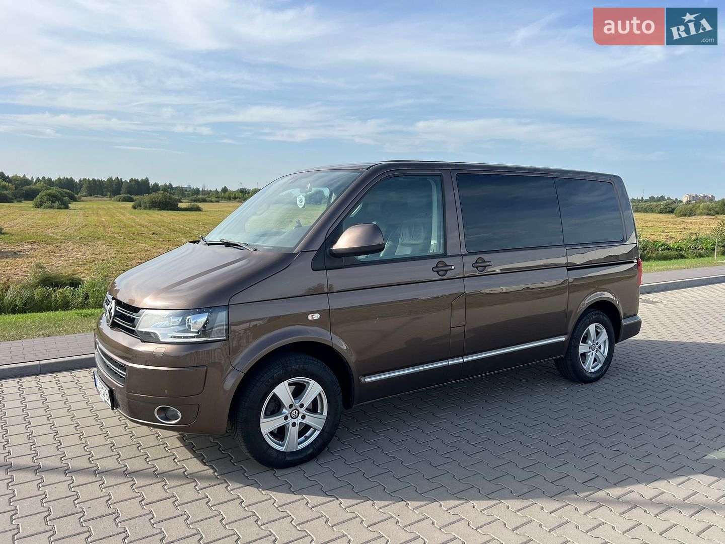 Volkswagen Multivan 2014 VIN WV2ZZZ7HZEH114226 фото оголошення 18 з 46