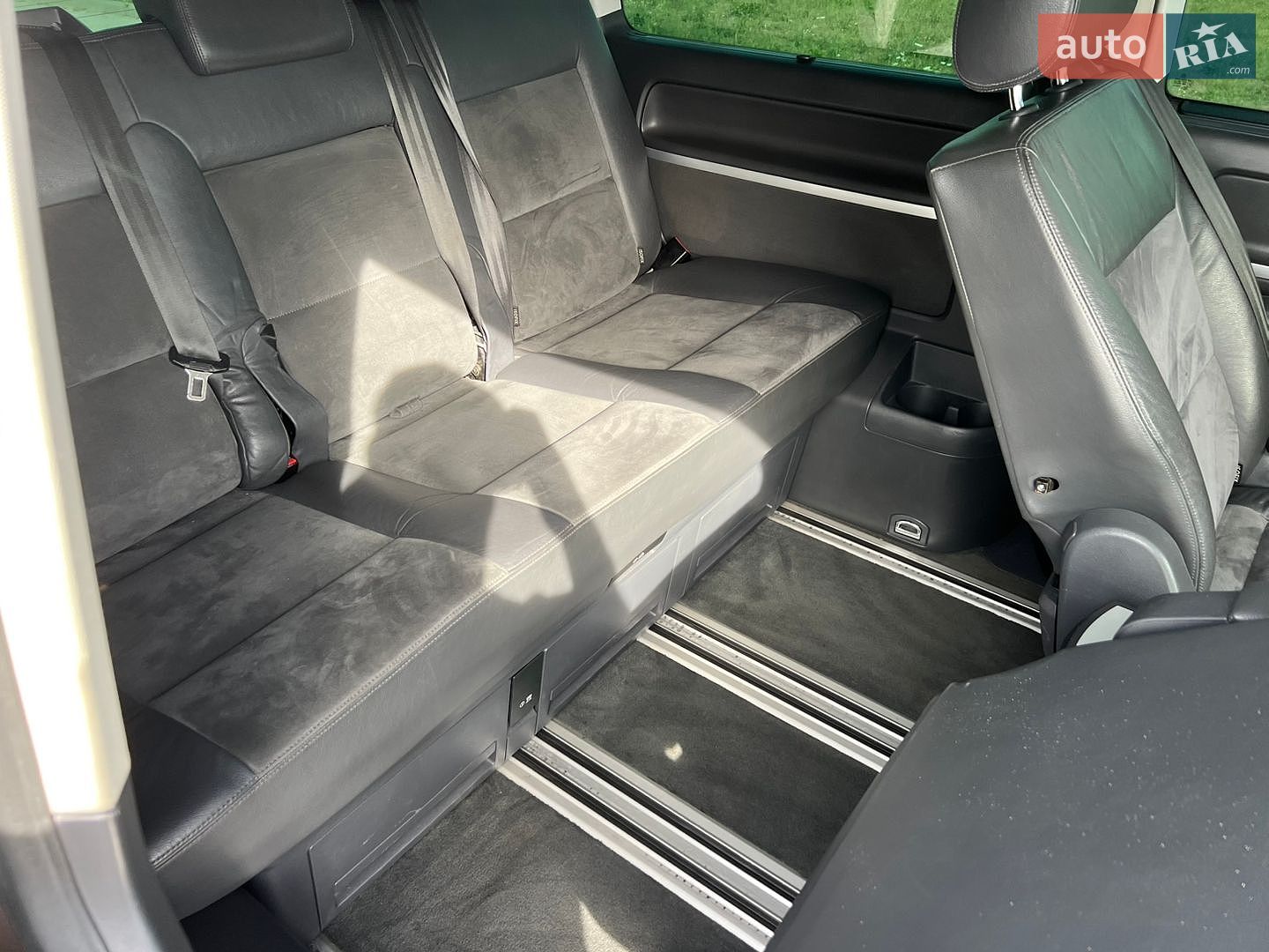 Volkswagen Multivan 2014 VIN WV2ZZZ7HZEH114226 фото оголошення 25 з 46