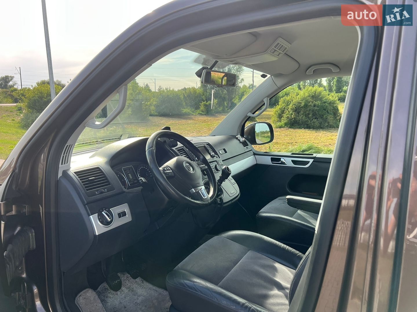 Volkswagen Multivan 2014 VIN WV2ZZZ7HZEH114226 фото оголошення 30 з 46