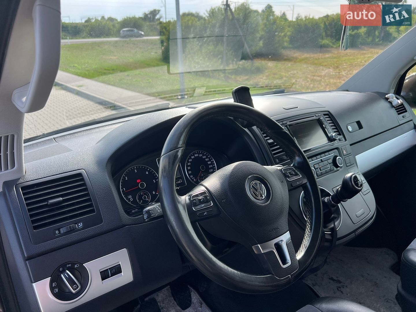 Volkswagen Multivan 2014 VIN WV2ZZZ7HZEH114226 фото оголошення 33 з 46