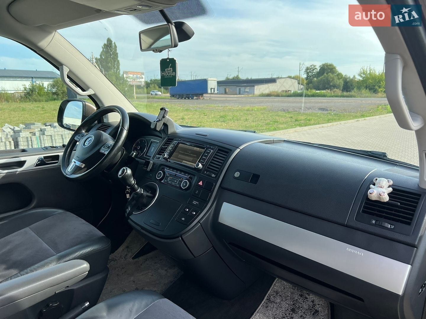 Volkswagen Multivan 2014 VIN WV2ZZZ7HZEH114226 фото оголошення 42 з 46