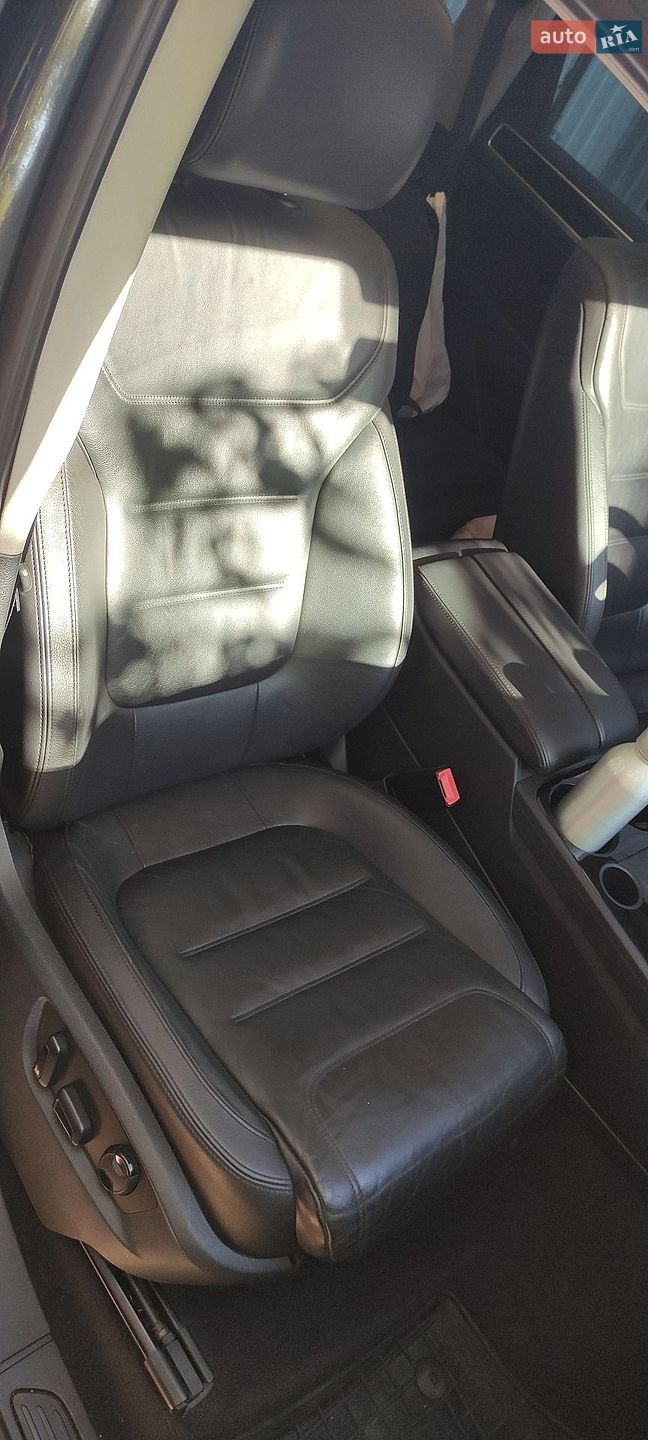 Volkswagen Touareg 2012 VIN WVGEP9BP6DD000904 фото оголошення 5 з 36