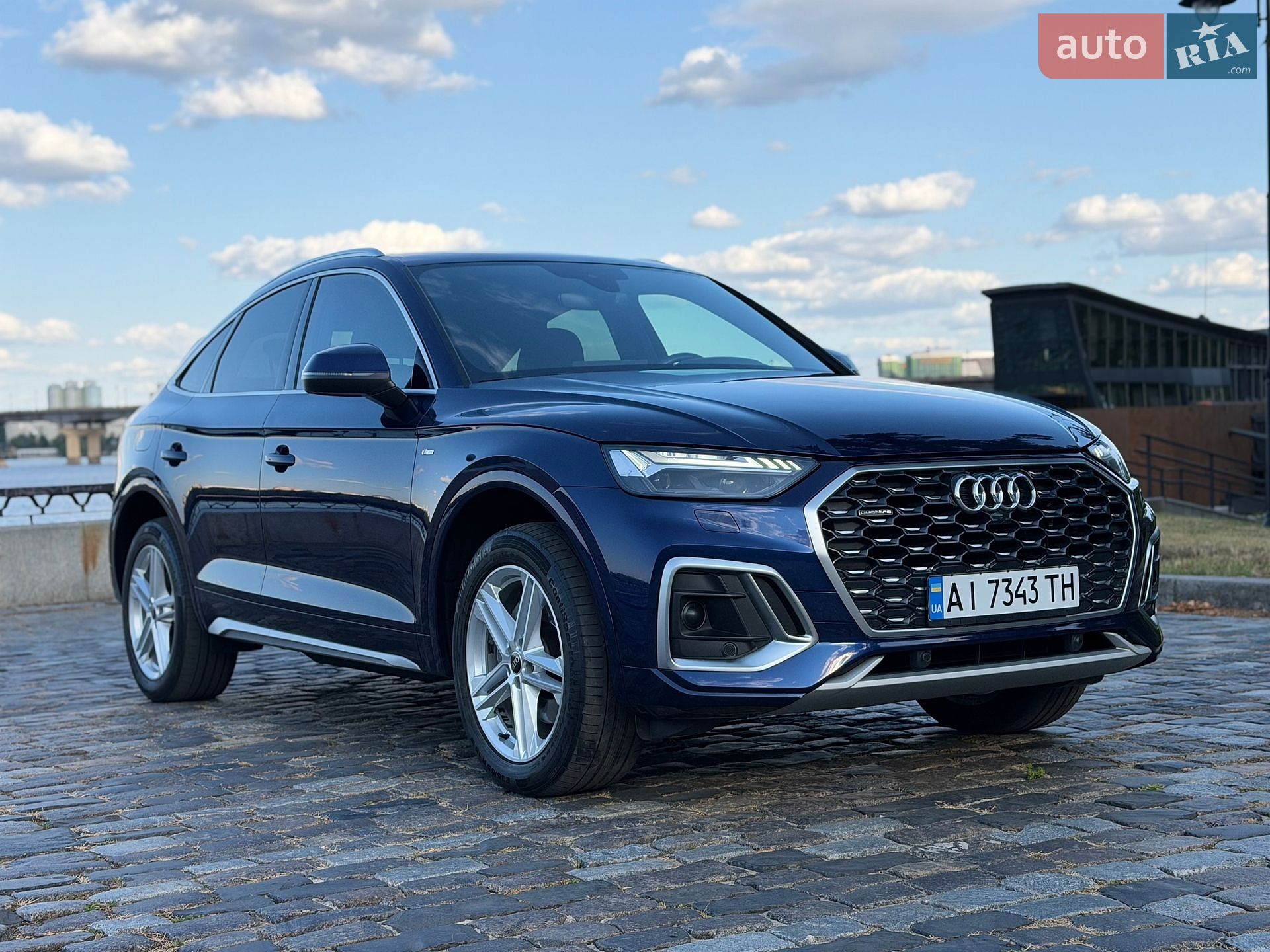 Audi Q5 Sportback 2023 VIN WAUZZZFY8P2175767 фото оголошення 5 з 70