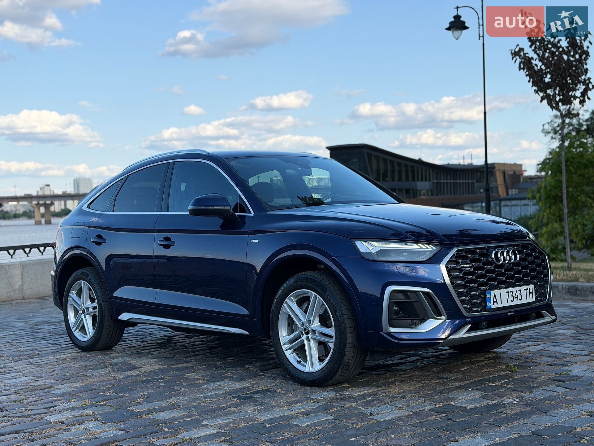 Audi Q5 Sportback 2023 VIN WAUZZZFY8P2175767 фото оголошення 7 з 70