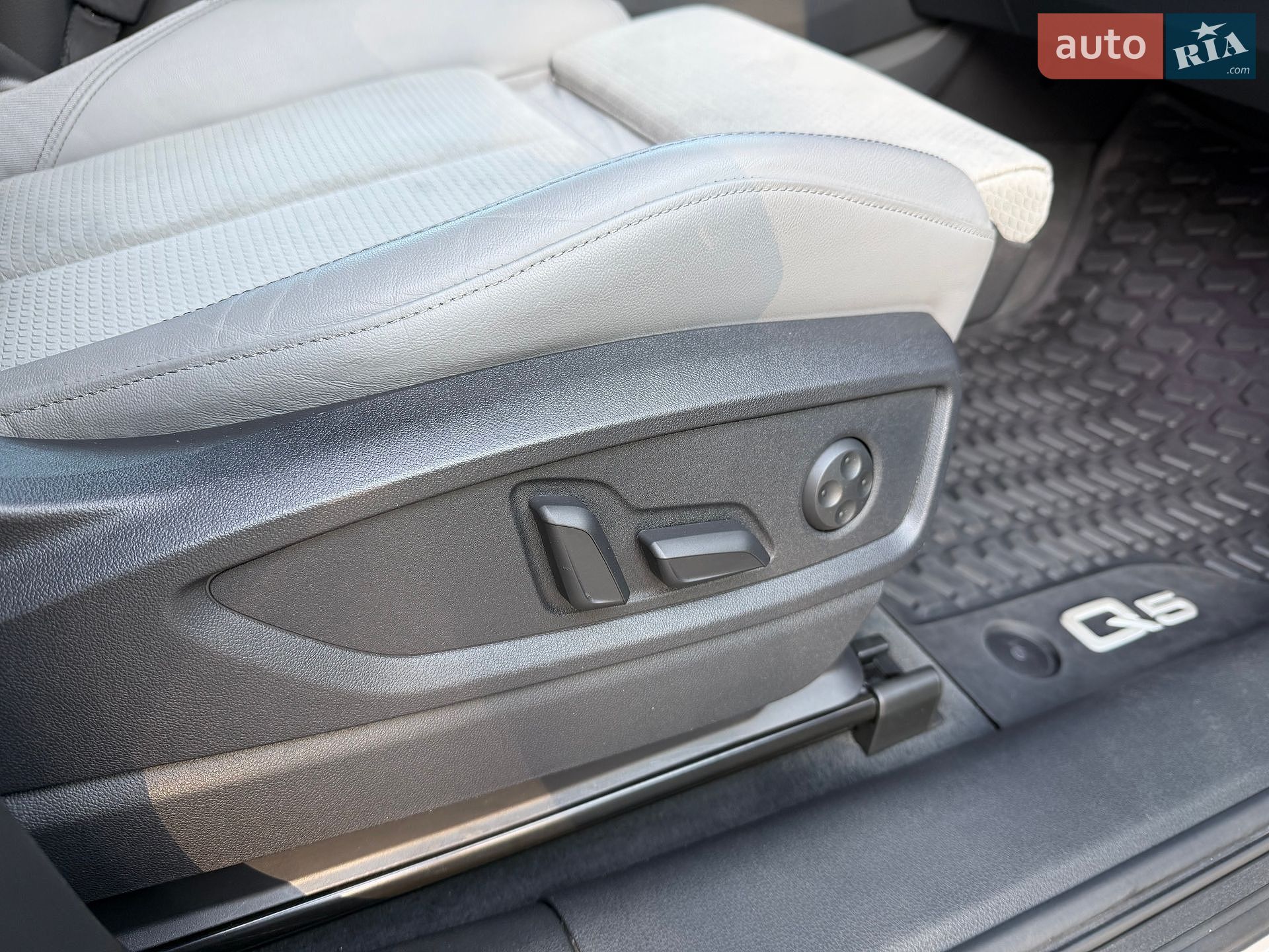 Audi Q5 Sportback 2023 VIN WAUZZZFY8P2175767 фото оголошення 40 з 70