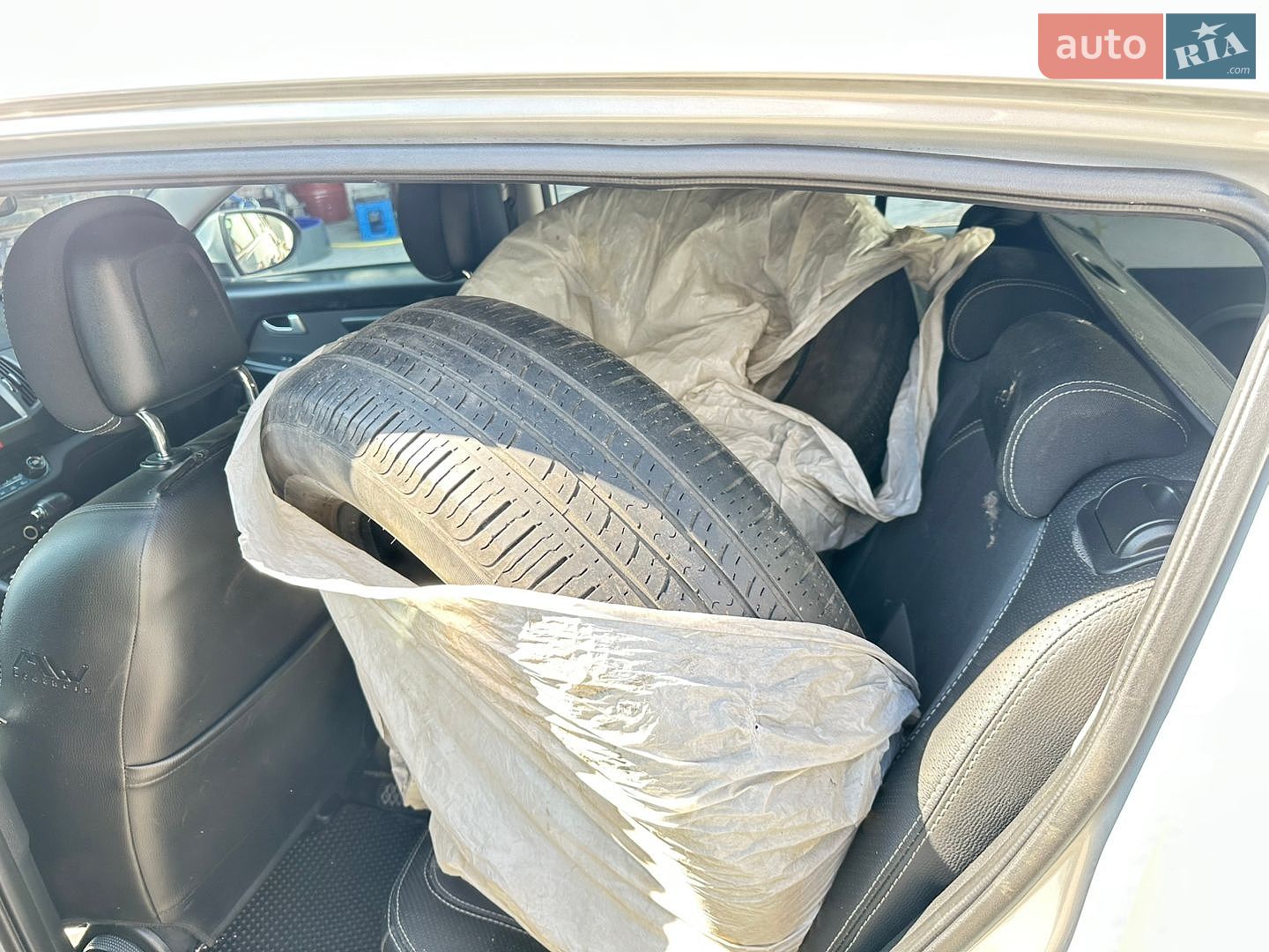 Kia Sportage 2011 VIN Y6DPC811DBL030942 фото оголошення 13 з 14