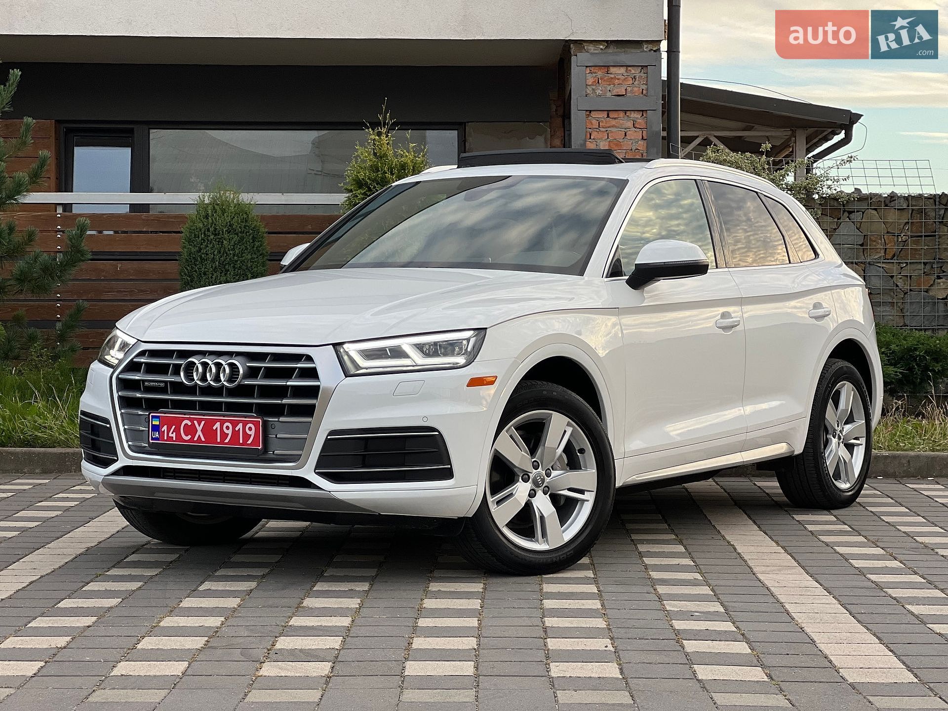 Audi Q5 2019 VIN WA1BNAFY4K2051239 фото оголошення 15 з 127