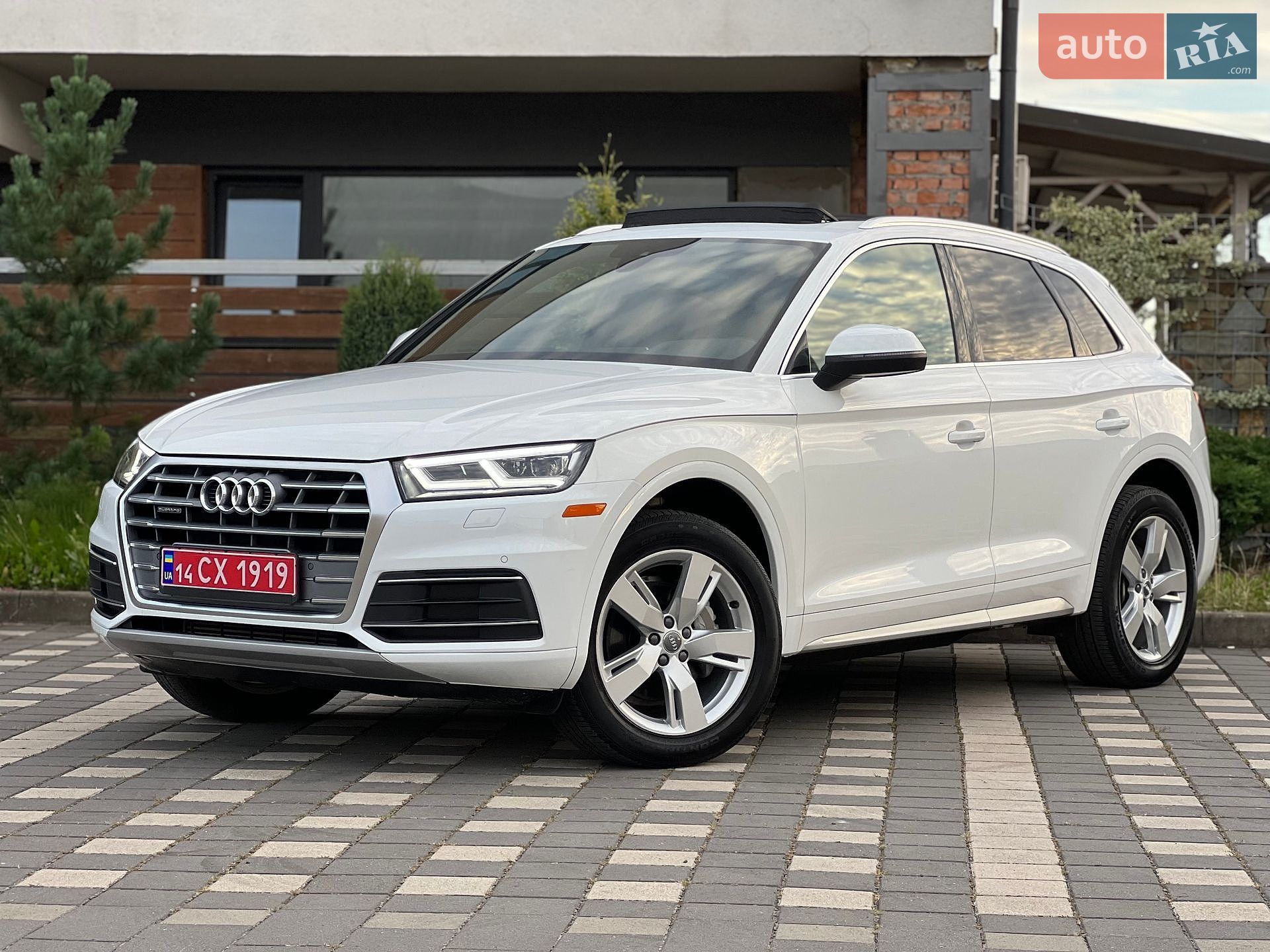 Audi Q5 2019 VIN WA1BNAFY4K2051239 фото оголошення 16 з 127