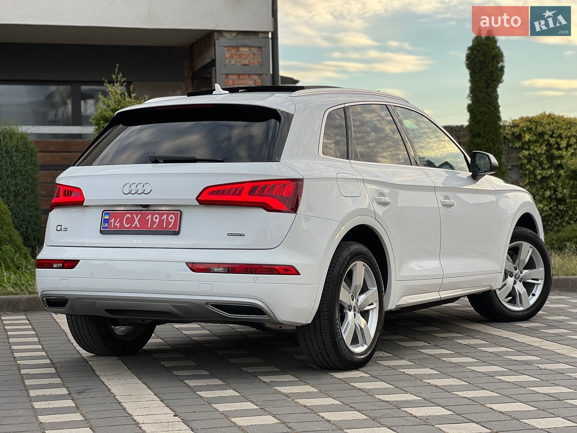 Audi Q5 2019 VIN WA1BNAFY4K2051239 фото оголошення 19 з 127