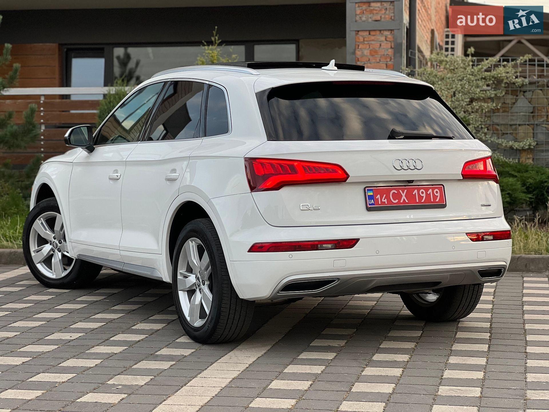 Audi Q5 2019 VIN WA1BNAFY4K2051239 фото оголошення 26 з 127