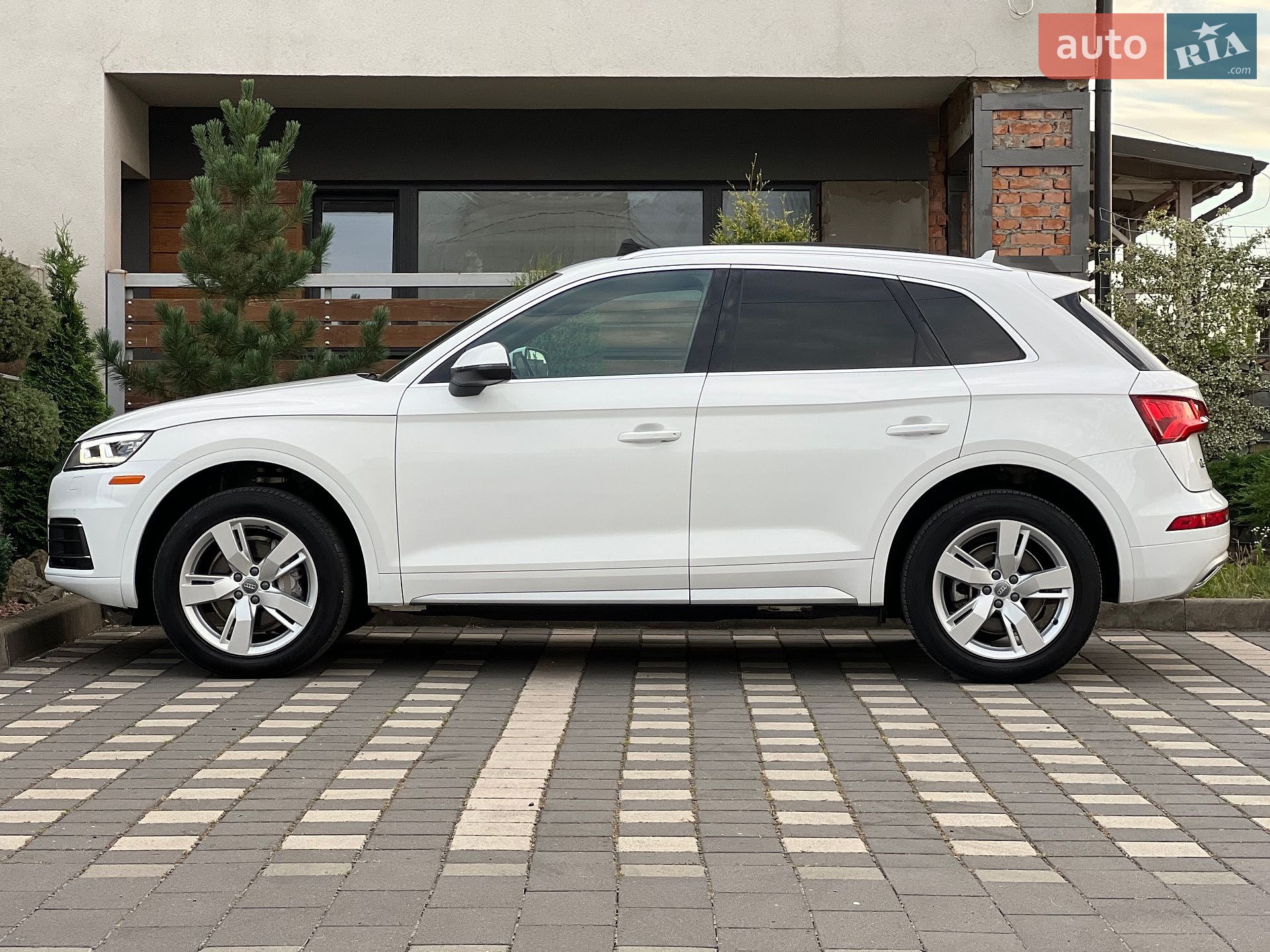 Audi Q5 2019 VIN WA1BNAFY4K2051239 фото оголошення 29 з 127