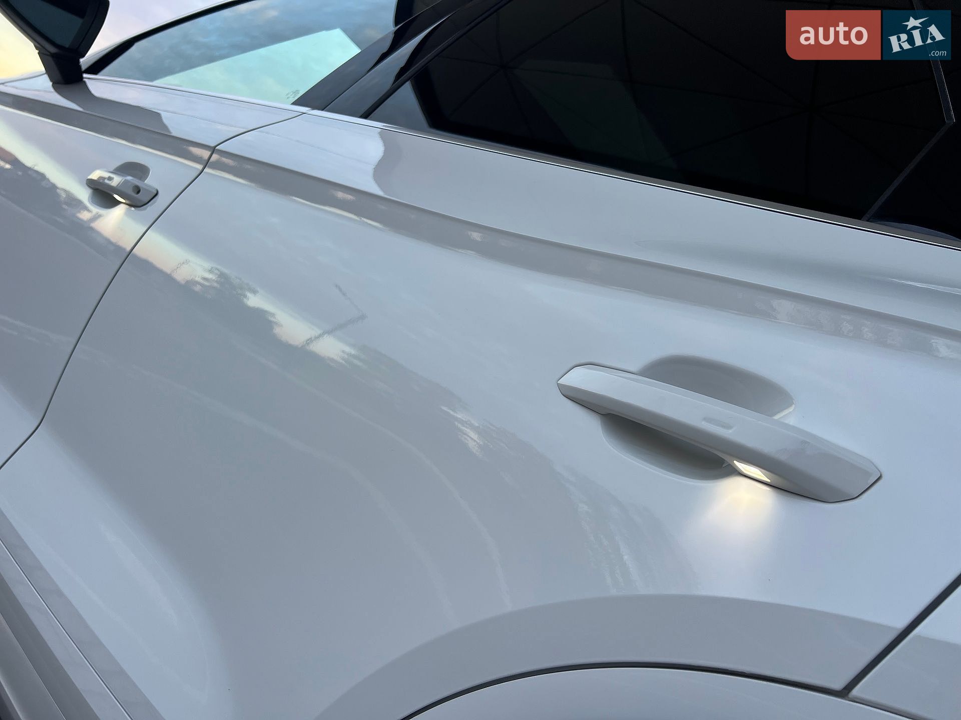 Audi Q5 2019 VIN WA1BNAFY4K2051239 фото оголошення 49 з 127