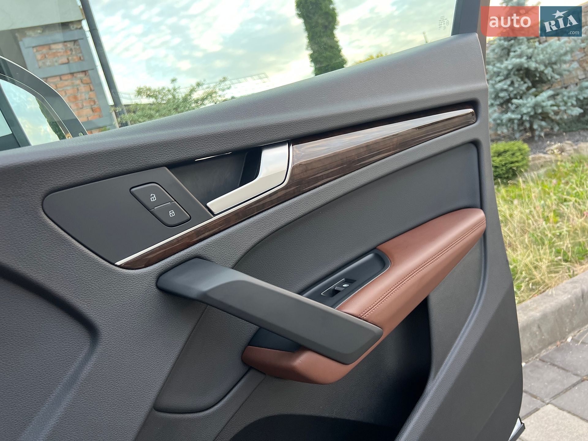 Audi Q5 2019 VIN WA1BNAFY4K2051239 фото оголошення 75 з 127