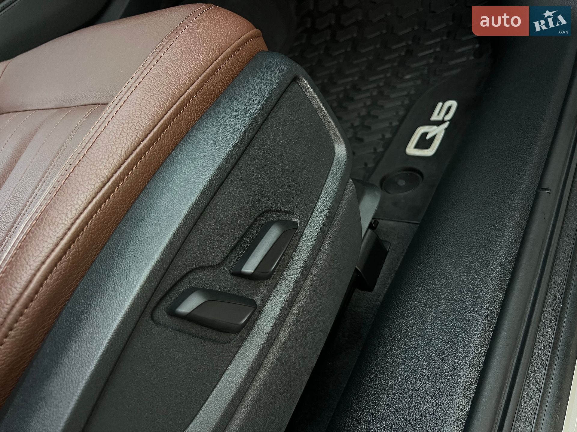 Audi Q5 2019 VIN WA1BNAFY4K2051239 фото оголошення 78 з 127