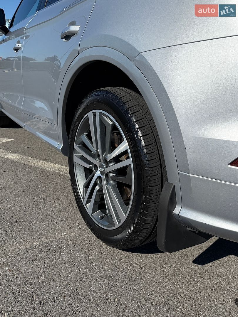Audi Q5 2019 VIN WA1FNAFY9K2105698 фото оголошення 24 з 66