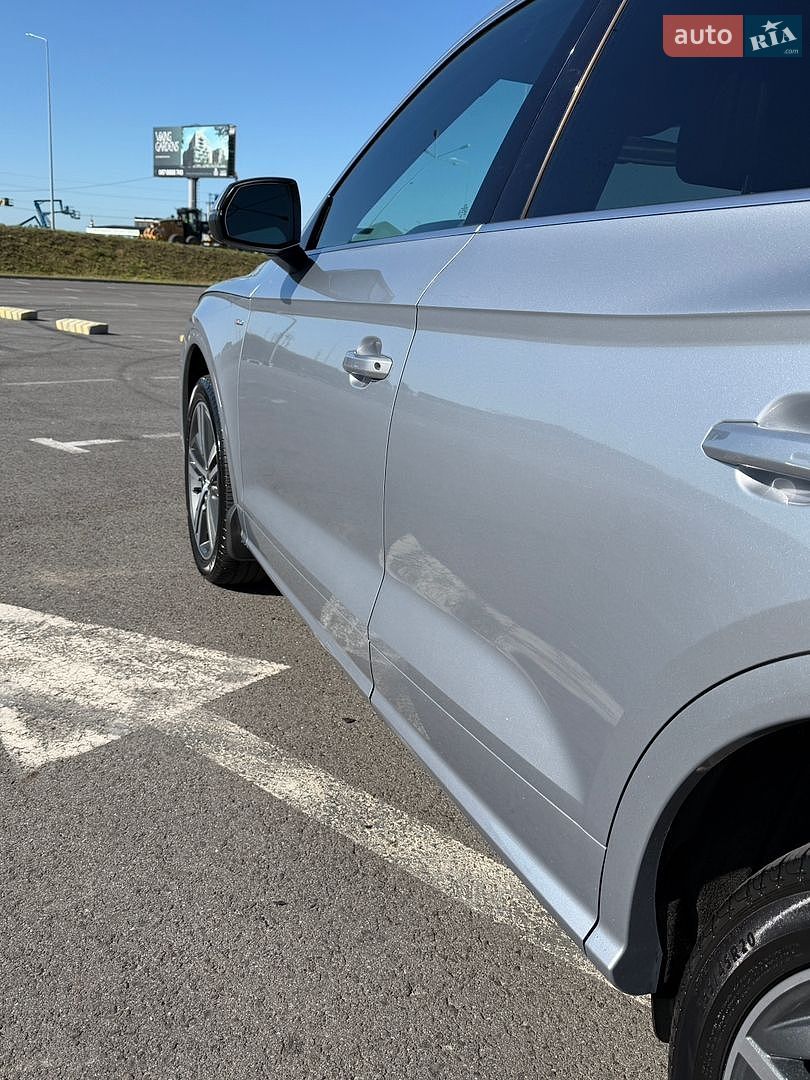 Audi Q5 2019 VIN WA1FNAFY9K2105698 фото оголошення 25 з 66