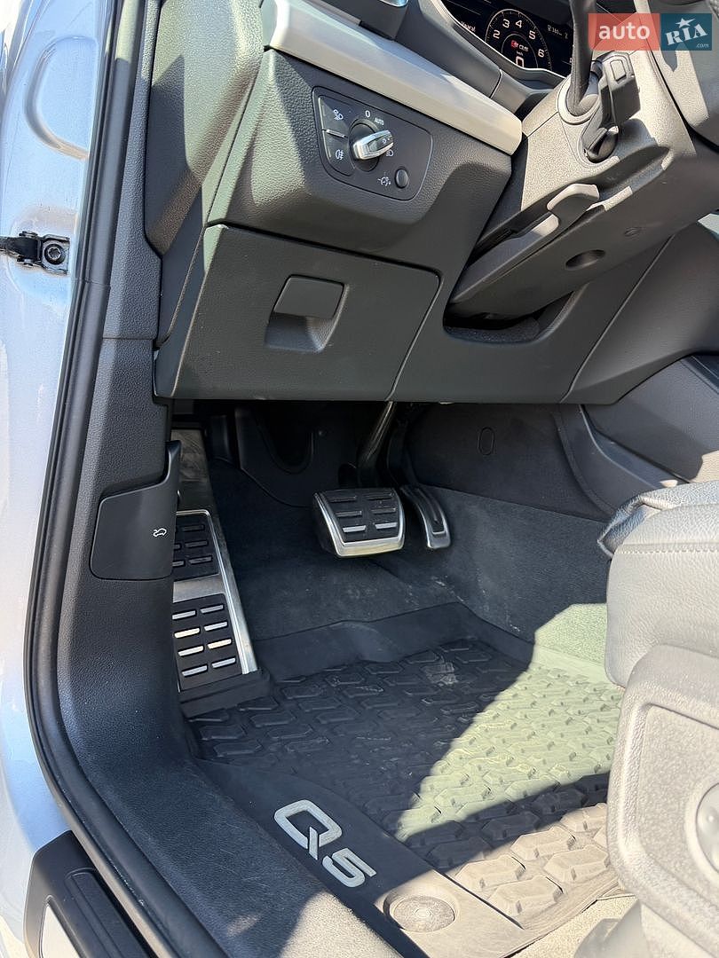 Audi Q5 2019 VIN WA1FNAFY9K2105698 фото оголошення 30 з 66