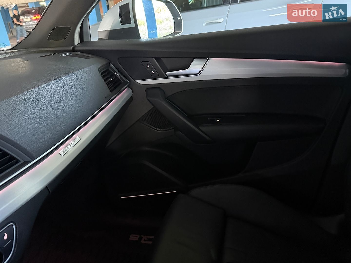 Audi Q5 2019 VIN WA1FNAFY9K2105698 фото оголошення 64 з 66