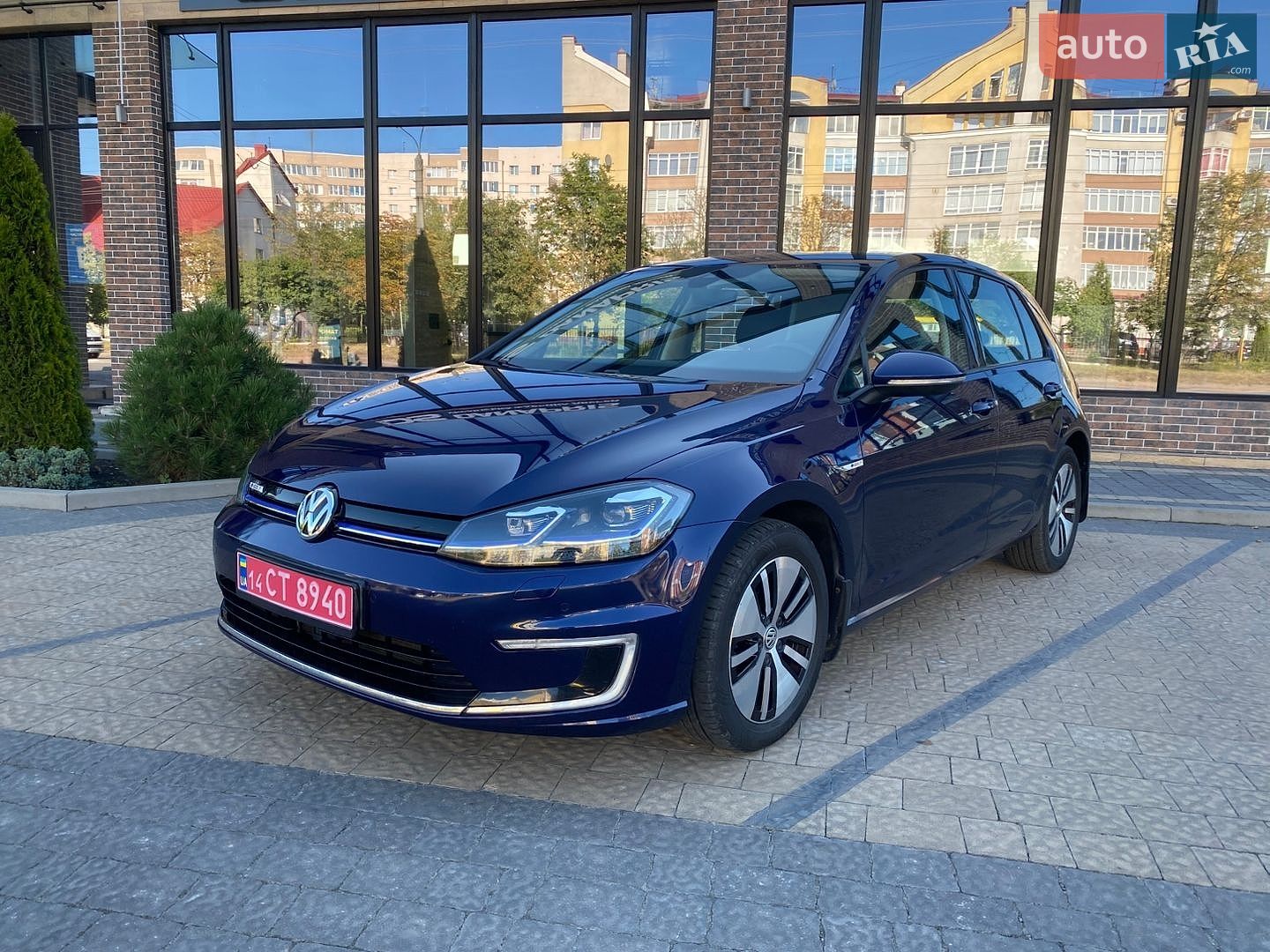 Volkswagen e-Golf 2018 VIN WVWZZZAUZHW950662 фото оголошення 3 з 23