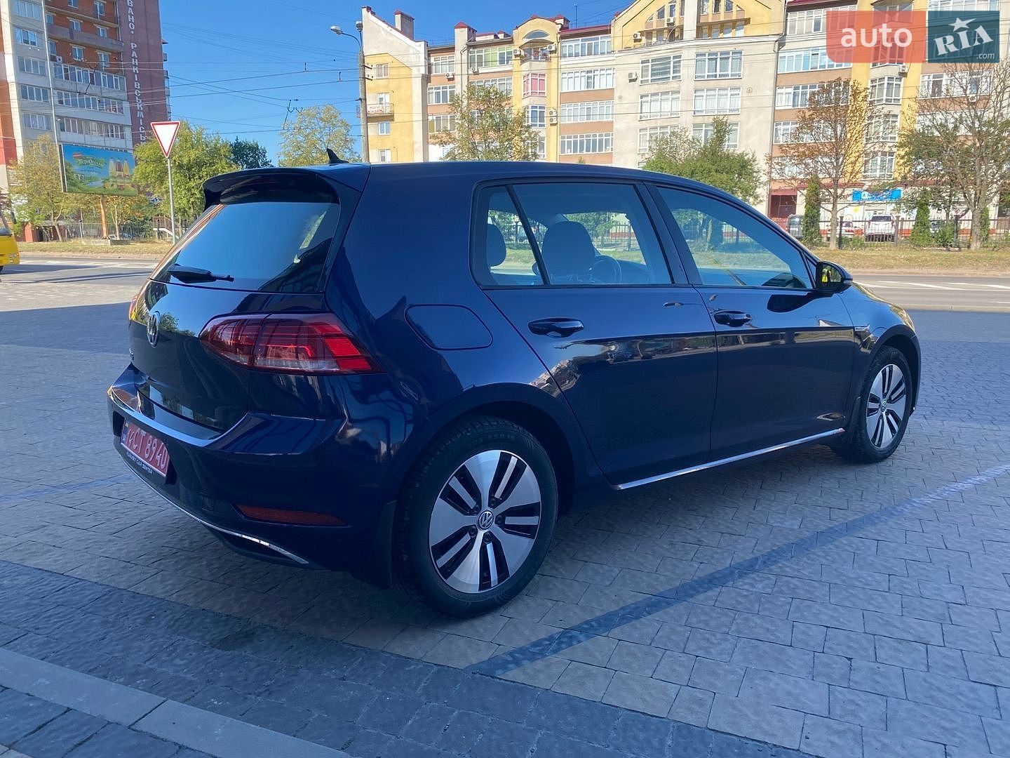 Volkswagen e-Golf 2018 VIN WVWZZZAUZHW950662 фото оголошення 6 з 23