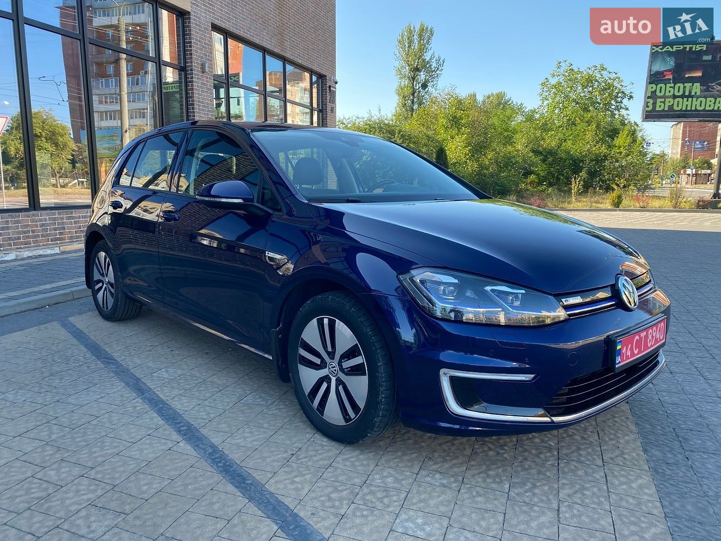 Volkswagen e-Golf 2018 VIN WVWZZZAUZHW950662 фото оголошення 11 з 23