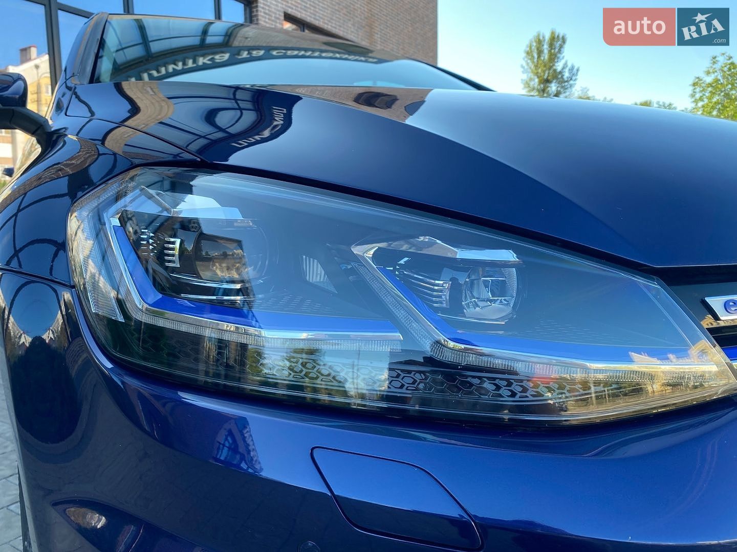 Volkswagen e-Golf 2018 VIN WVWZZZAUZHW950662 фото оголошення 16 з 23