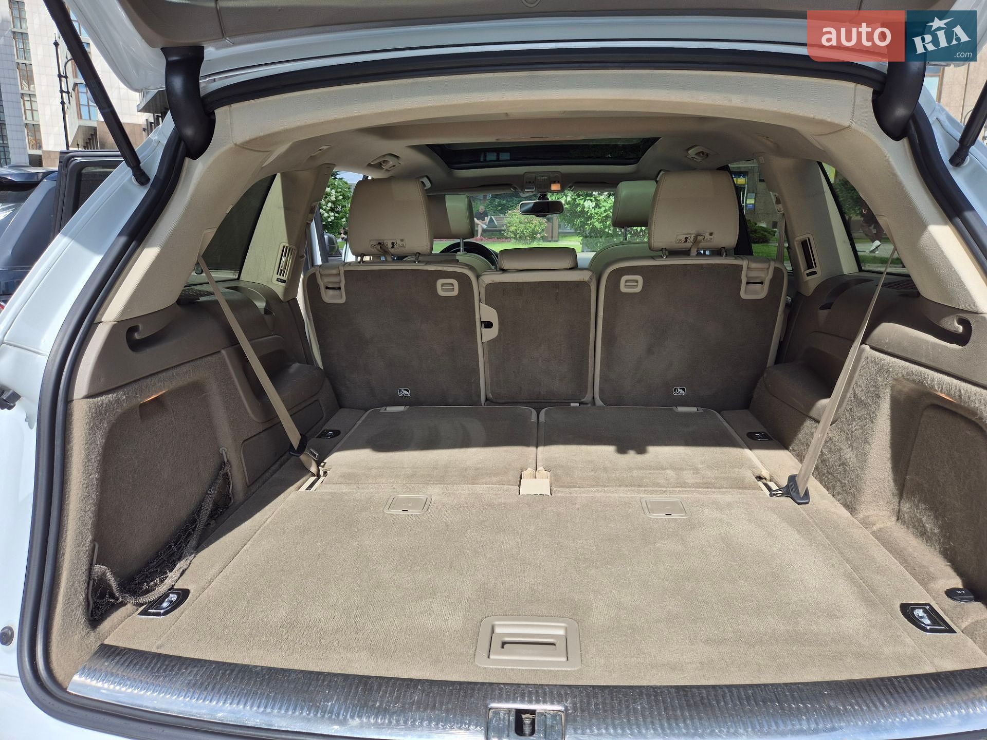 Audi Q7 2013 VIN WA1LMAFE3ED004130 фото оголошення 8 з 30