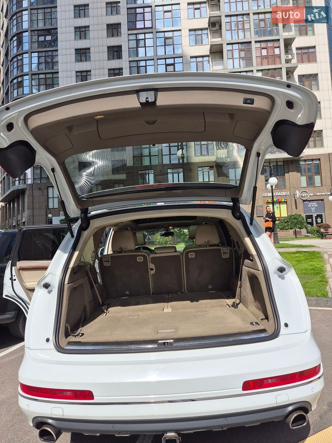 Audi Q7 2013 VIN WA1LMAFE3ED004130 фото оголошення 5 з 30