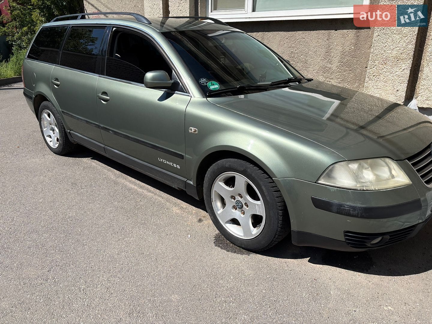 Volkswagen Passat 2001 VIN WVWZZZ3BZ2E162600 фото оголошення 3 з 11