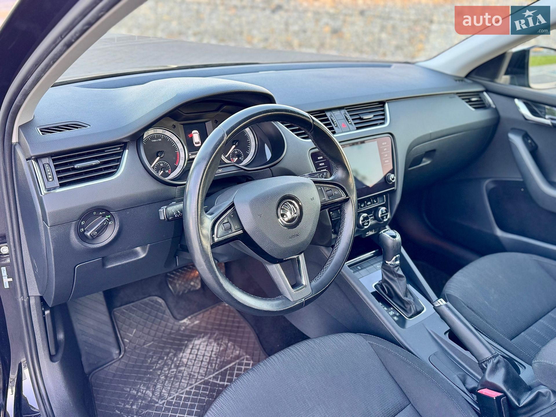 Skoda Octavia 2019 VIN TMBJJ7NE7K0147126 фото оголошення 17 з 41