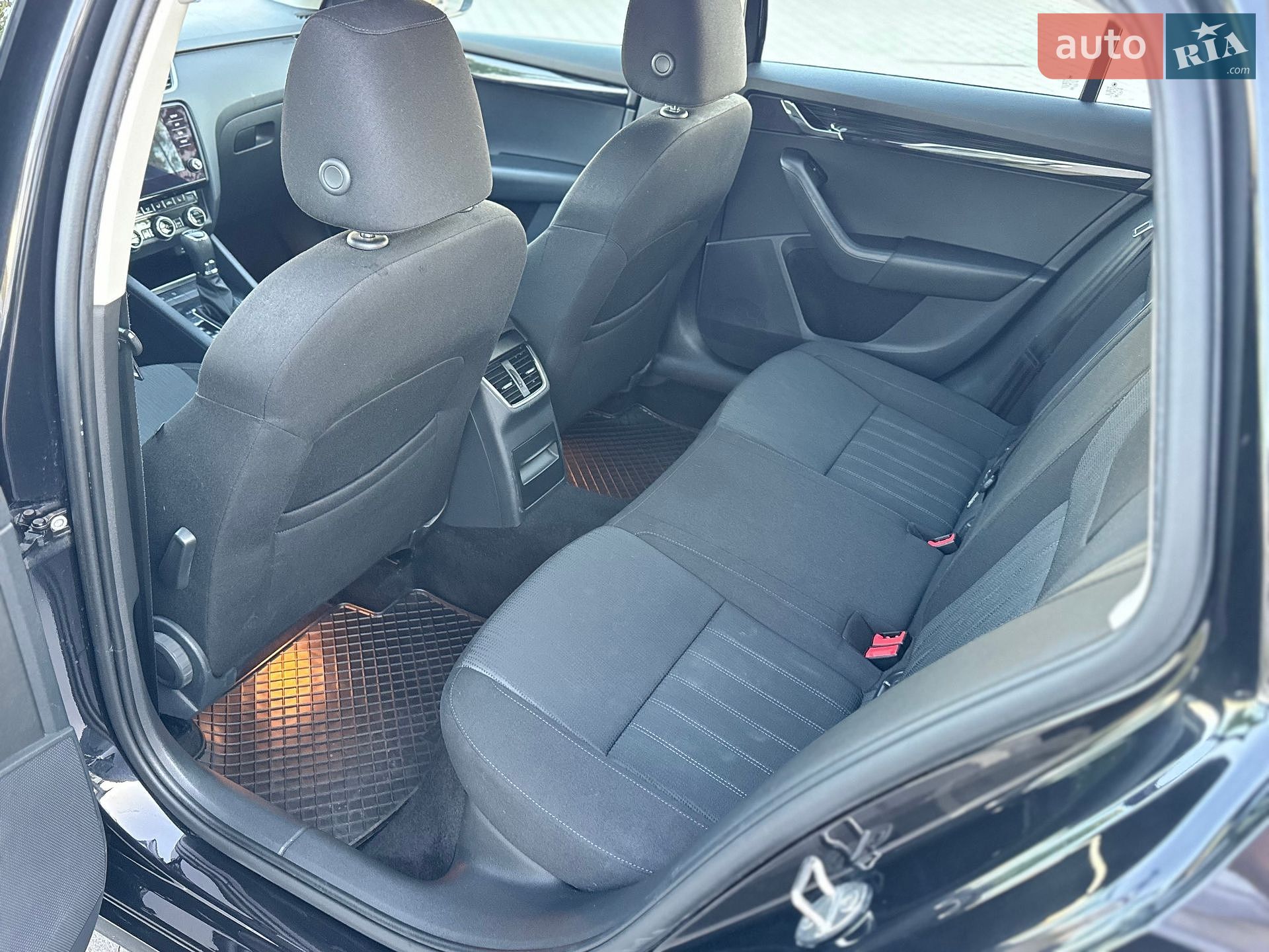 Skoda Octavia 2019 VIN TMBJJ7NE7K0147126 фото оголошення 29 з 41