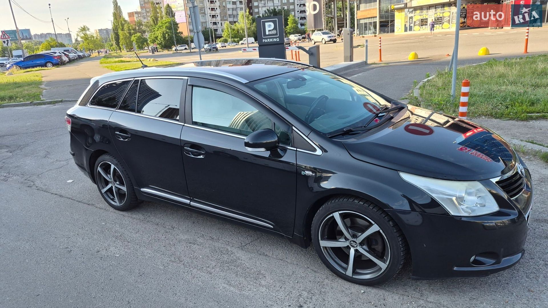 Toyota Avensis 2009 VIN SB1EB76LX0E010701 фото оголошення 2 з 12